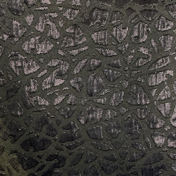 Noviello- Bloom- Black Patterned Top size 8 - Picture 2 of 5